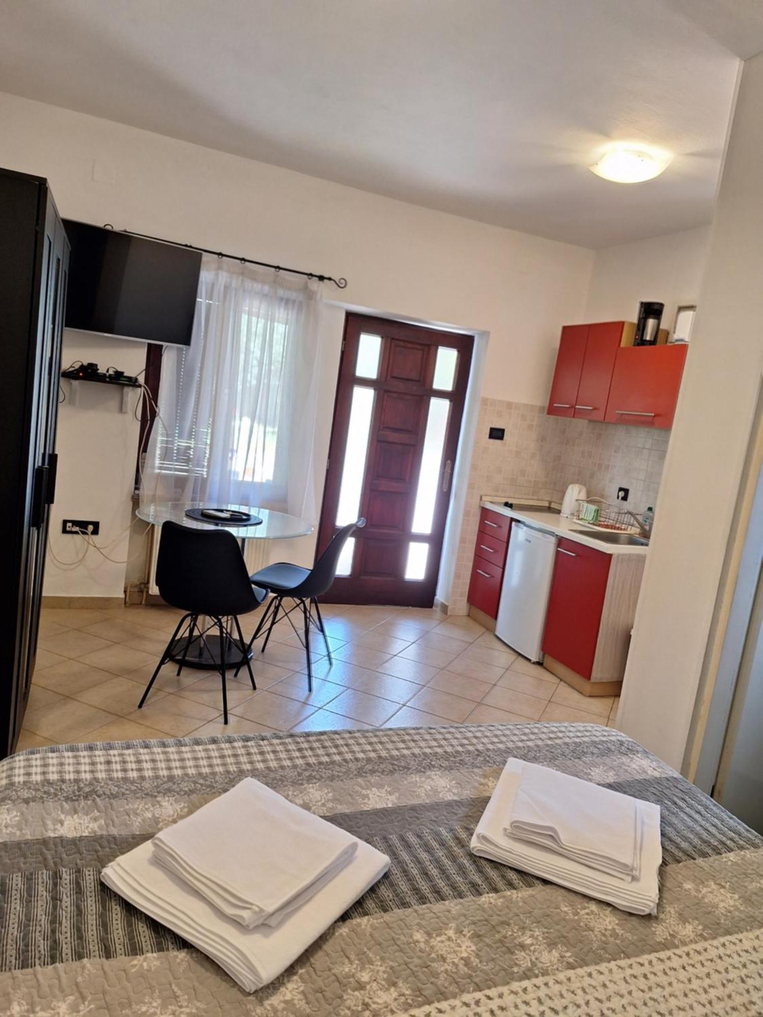 Apartments Reinić Novigrad Istria Exterior foto